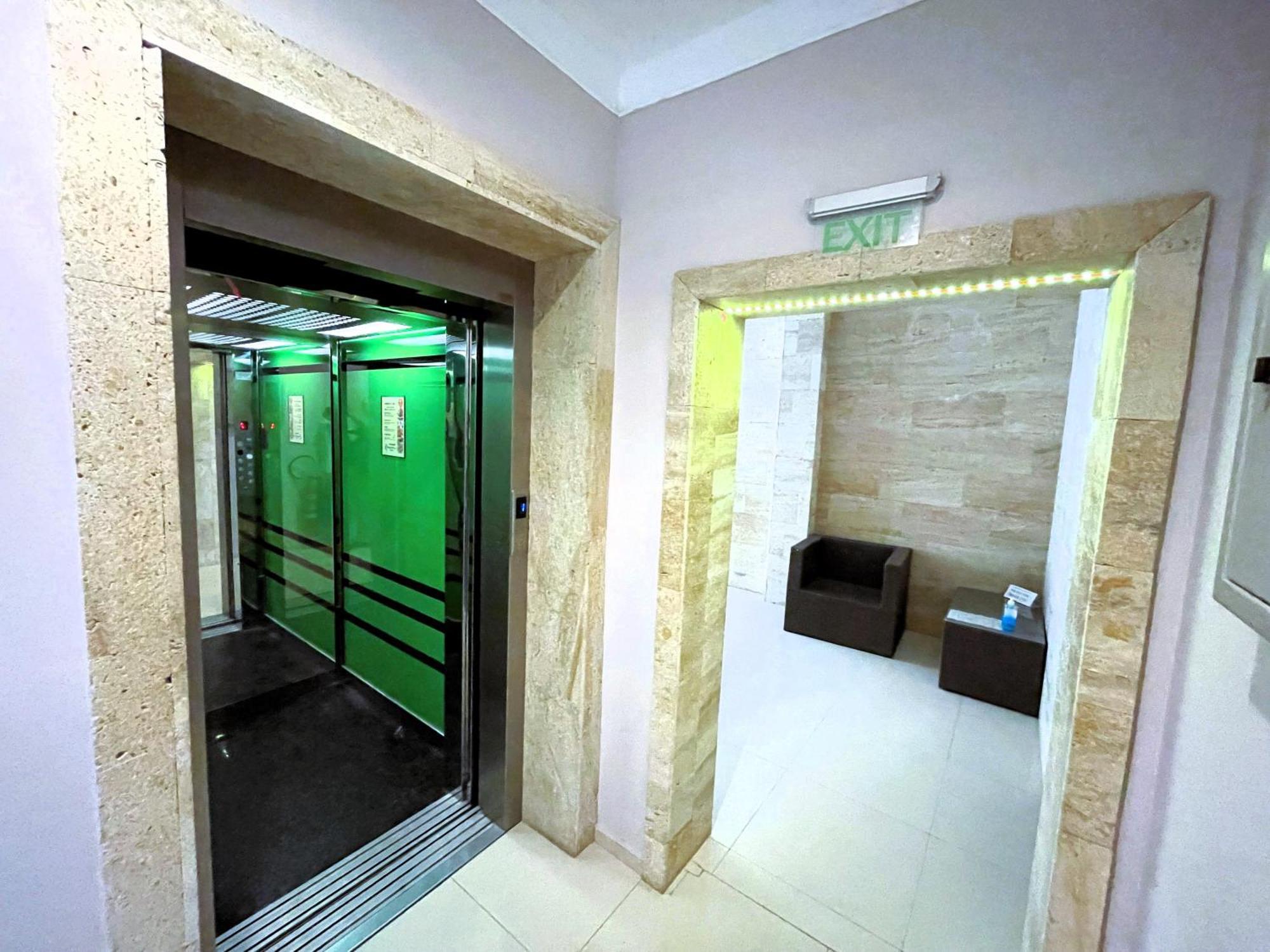 Apart-Hotel Panorama Sea Lux Primorsko Exterior photo
