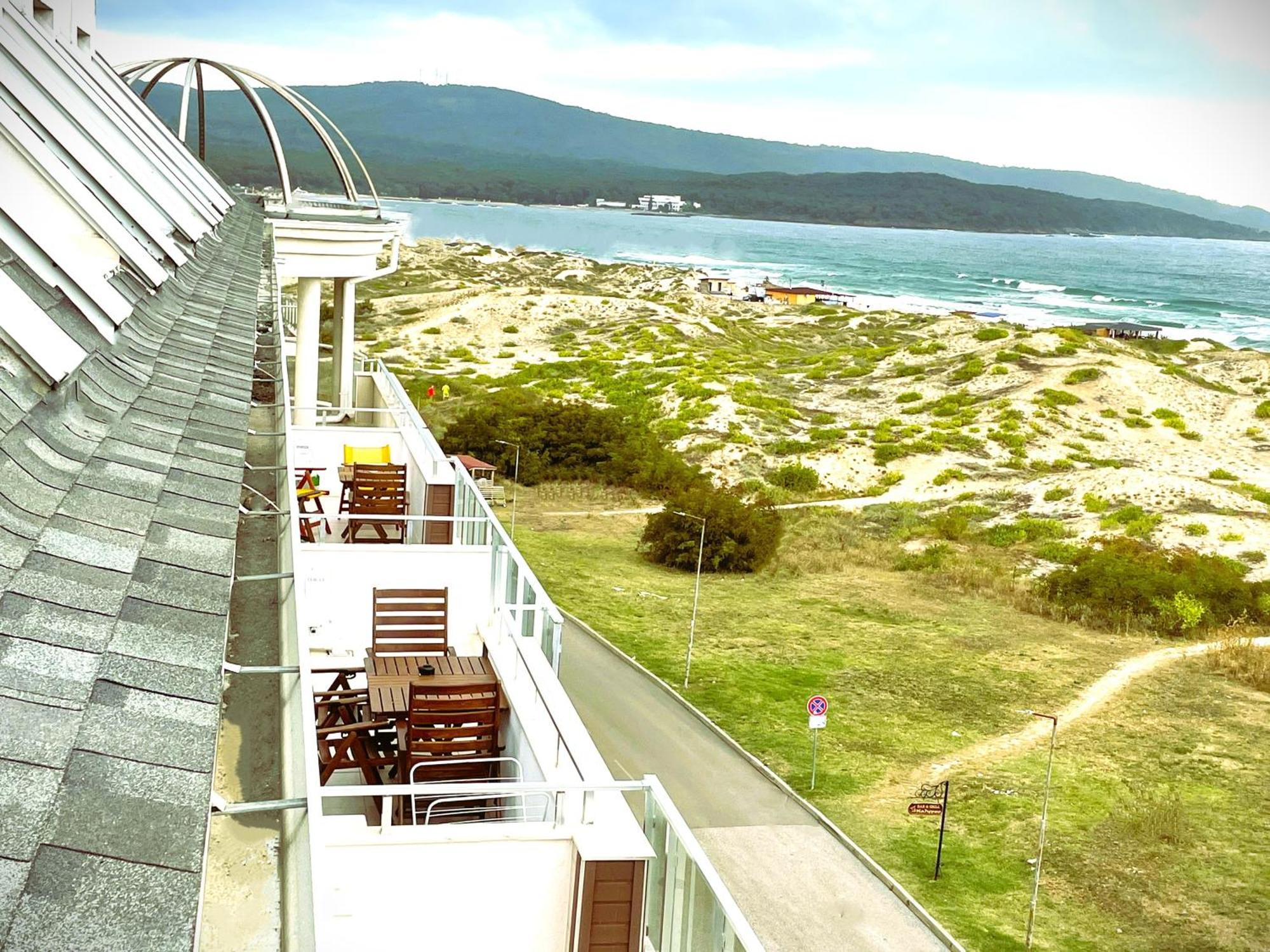 Apart-Hotel Panorama Sea Lux Primorsko Exterior photo