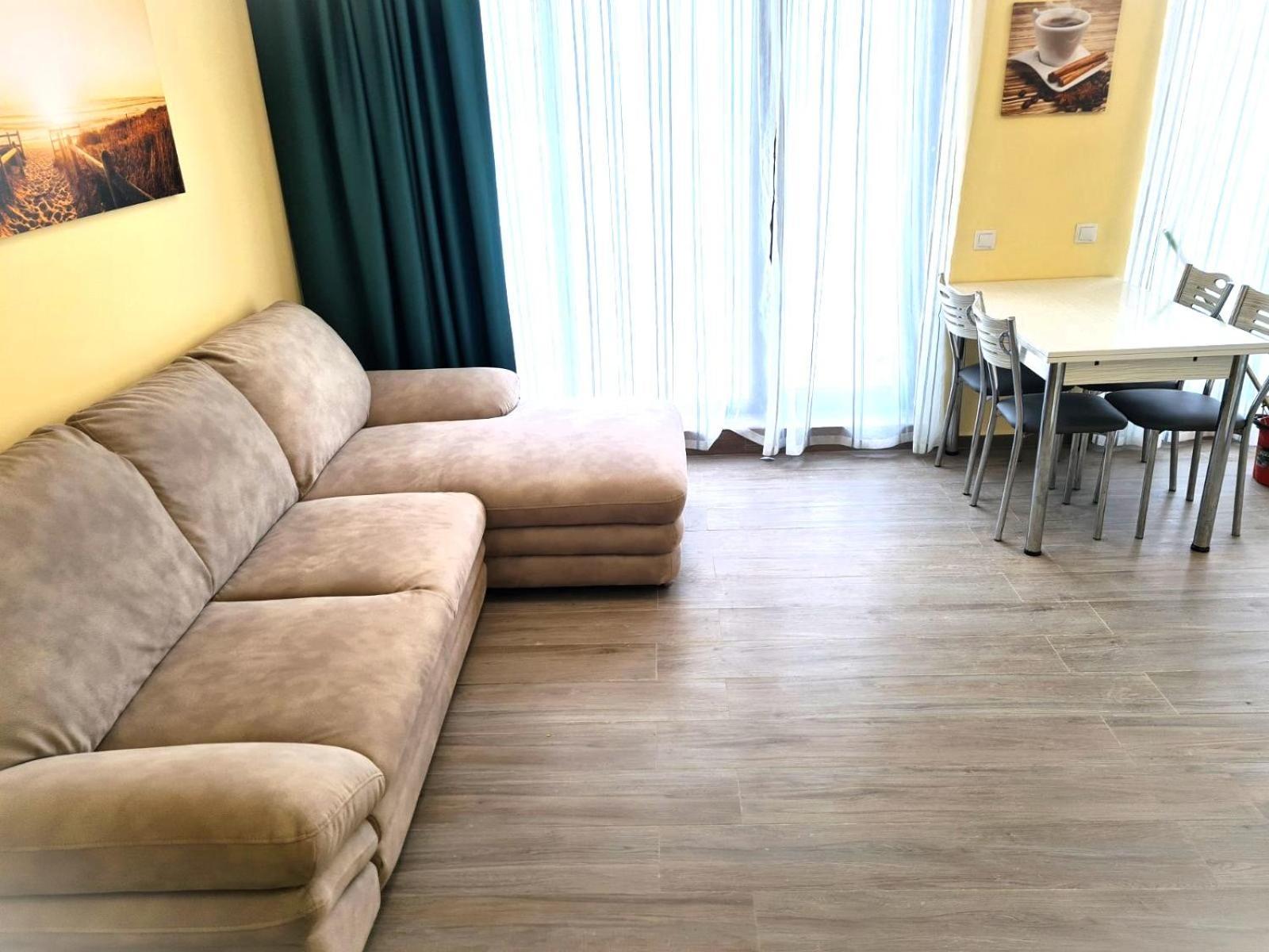 Apart-Hotel Panorama Sea Lux Primorsko Exterior photo